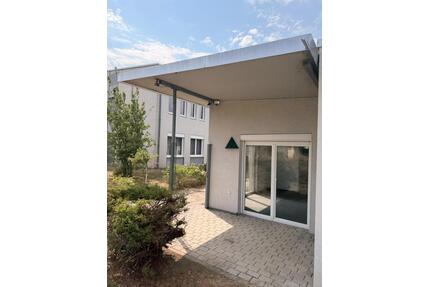 3-Zi-Wohnung, 2 Terrassen, EBK, ab 01.11. - Rottweil