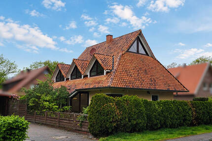 Attraktives Einfamilienhaus mit ausgebautem Spitzboden und offenem Wohnkonzept - Oldenburg / Ofenerdiek