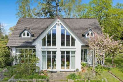 Haus zum Kaufen in Hannover 1.100.000,00 € 170 m²