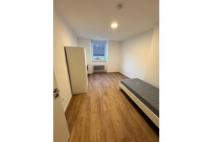 WG-Zimmer: Erstbezug nach Sanierung - Terminvereinbarung über WhatsApp +4915888645359 - Zell im Wiesental