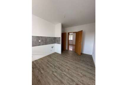 Wohnung zum Mieten in Lauta 320,00 € 53.95 m²