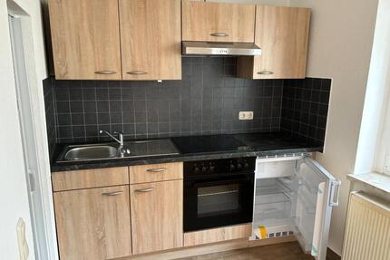 1 Raum-Wohnung, Eisenberg - 250,00&nbsp;EUR Kaltmiete, ca.&nbsp; 30,00&nbsp;m&sup2; in Eisenberg (PLZ: 07607)