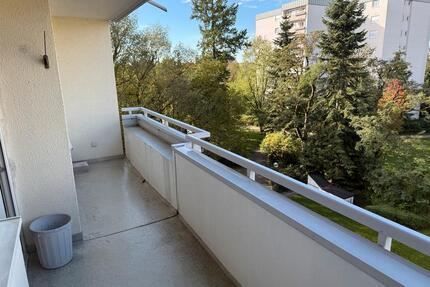 WG Zimmer Wohnung Hadern - 850,00&nbsp;EUR Kaltmiete, ca.&nbsp; 90,00&nbsp;m&sup2; in München (PLZ: 80538) Schwabing-Freimann