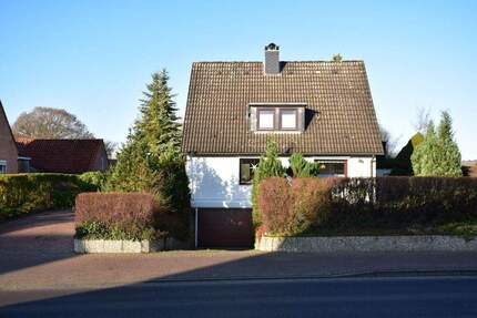 Einfamilienhaus in zentraler Lage auf großem Grundstück mit Platz für ein zweites Gebäude - Trittau