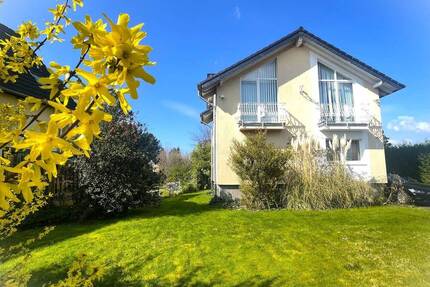 Ihre Traumimmobilie? Perfekt durchdachtes, licht durchflutetes 4-Zimmer-Einfamilienhaus mit Garten in Bonn-Holzlar