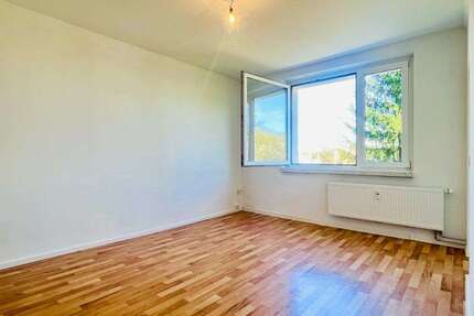 Wohnung zum Mieten in Freital 179,61 € 25.12 m²