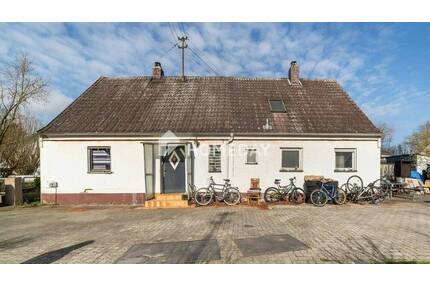 Haus in Dornröschenschlaf - EFH mit Entwicklungspotenzial wartet auf liebevolle Kernsanierung - Vohburg an der Donau