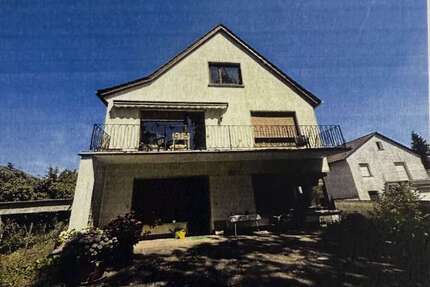 Haus zum Kaufen in Niedernhausen Oberjosbach 759.000,00 € 280 m²