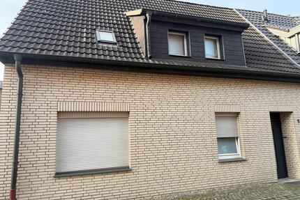 Haus mit Garten, Terrasse, Scheune in zentraler Lage von Borken
