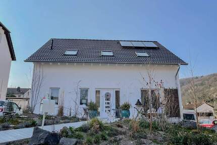 Lichtverwöhntes Niedrigenergiehaus für die große Familie in beliebter Lage von Remagen-Unkelbach