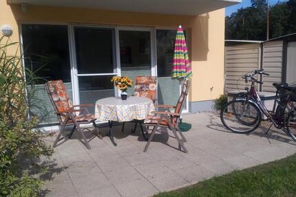 2Zi.FEWOG raal Müritz TerrasseWaldblick Morgens. Parkp ab 65 € - Neuruppin
