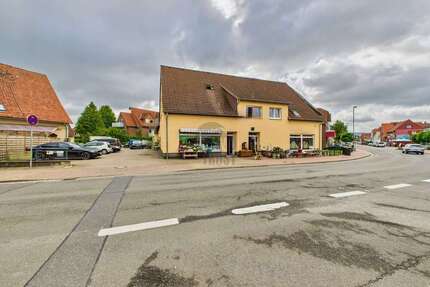 Haus zum Kaufen in Lindhorst 580.000,00 € 197 m²