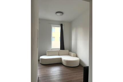 Moderne 1-Zimmer Wng., Küche, Terrasse, großes Kellerabteil - Mönchengladbach West