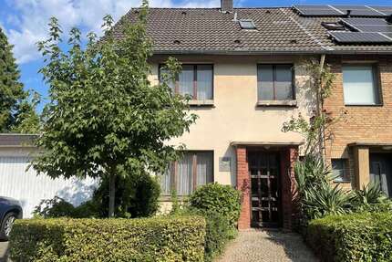 Haus zum Kaufen in Düsseldorf 550.000,00 € 120 m²