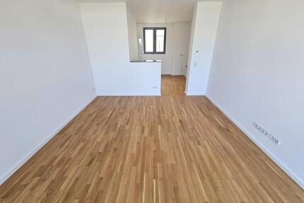 Wohnen im Denkmal - 2 Zimmer, Balkon, Parkett, modernes Bad mit Wanne, Fußbodenheizung & Stellplatz - Magdeburg Neue Neustadt