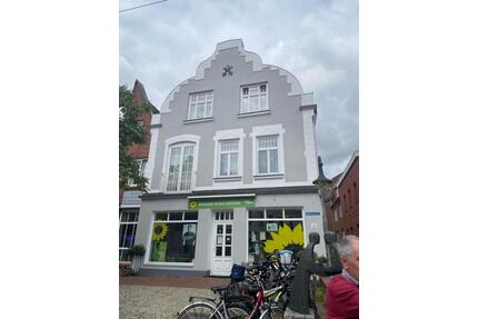 Attraktive Altbauwohnung in bester Innenstadtlage in Schleswig