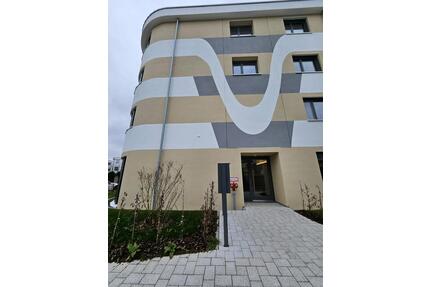 2,5 Zimmer Wohnung mit Einbauküche, Terrasse mit Garten - Sindelfingen Darmsheim
