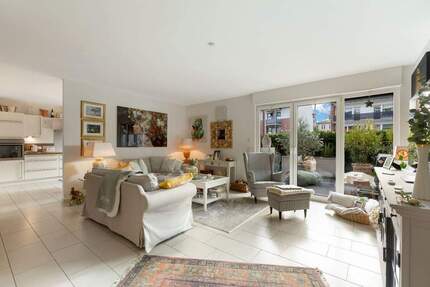 Schöne große und moderne Eigentumswohnung in zentraler Lage von Erftstadt!