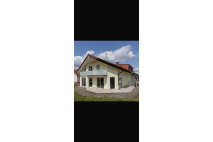 Lichtdurchflutete 3-Zimmerwohnung mit Südbalkon - Buseck