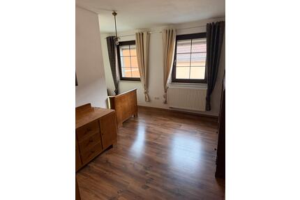 Vermiete 2-Zimmerwohnung an Referendare - Würzburg