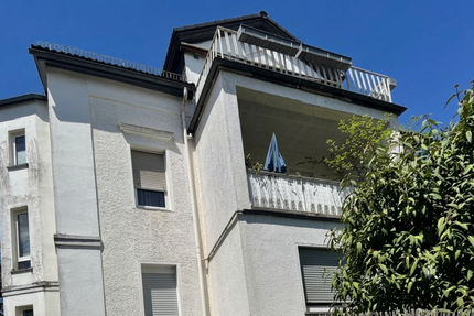 2 Stadt-Wohnungen mit Balkon in historischem Haus zum Selbstbezug und Kapitalanlage - Oberursel