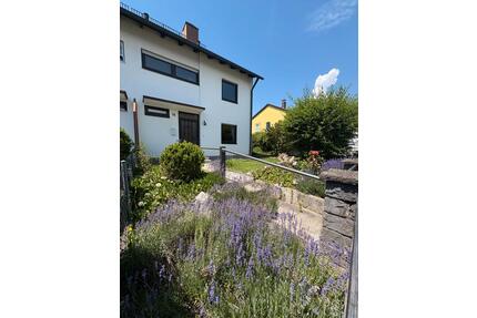 Doppelhaus mit 5 Zimmern in Hengersberg