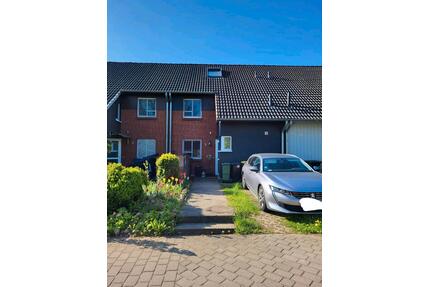 Reihenmittelhaus mit Garten, 4-5 Zimmer, ab 1.12. zu vermieten - Dummerstorf