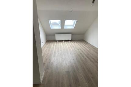 Preiswerte Neubau- Wohnung im DG - Saarlouis