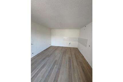 Erstbezug nach Kernsanierung! Großzügige 4-Zimmer-Wohnung - Güstrow