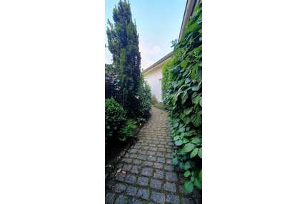 Haus zum Kaufen in Dahlem 420.000,00 € 182 m²