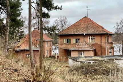 Haus zum Kaufen in Krakow am See 885.000,00 € 950 m²