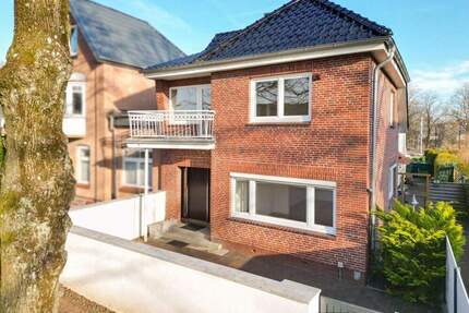 Umfangreich modernisiertes verbundenes Einfamilienhaus in schöner Wohnstraße! - Bad Bramstedt