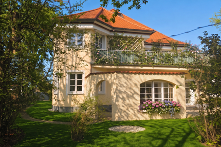 Haus zum Mieten in Oberhaching 7.490,00 € 365 m²