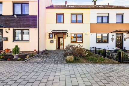 Haus zum Kaufen in Donaustauf 429.000,00 € 131 m²