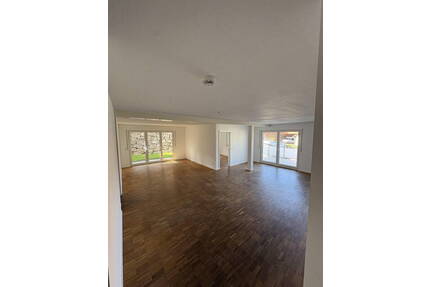 Gemütliche 3 Zimmer Gartenwohnung mit Garten u. Terrasse - Gauting OT-Oberbrunn