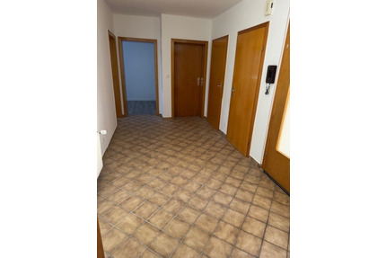 Echzell, 4-Zimmer-Wohnung mit Balkon und Garage – ab 01.10.25