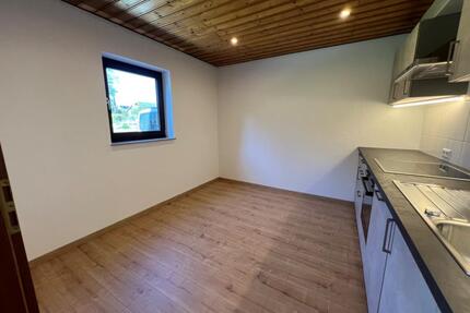 Erstbezug – Modernisierte 2,5 Zi. mit EBK & Fußbodenheizung - Vöhringen