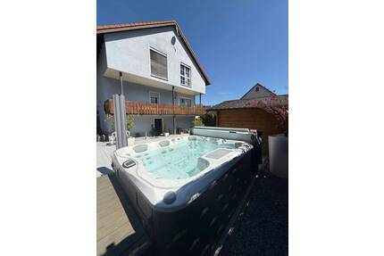 Perfektes Haus für zwei Generationen mit großem Potenzial - Plech