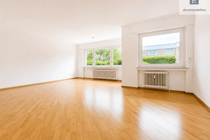 Köln Widdersdorf Für Paare & kleine Familien 3-Zi-WHG mit Terrasse, Garten und Garage