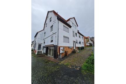 2-3 Familienhaus in Helsa Eschenstruth