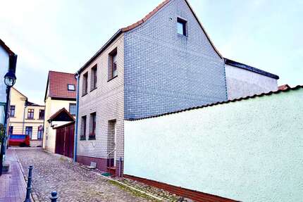 Haus zum Kaufen in Teterow 150.000,00 € 124 m²