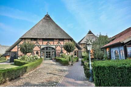 Haus zum Kaufen in Handorf 1.299.000,00 € 376 m²