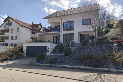 Exklusives Einfamilienhaus in Albstadt-Ebingen - neuwertig, Top-Lage, PV, Wärmepumpe & Doppelgarage