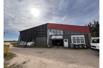 RAUM ZUM LEBEN - MIT GARAGE DER EXTRAKLASSE - Kassow