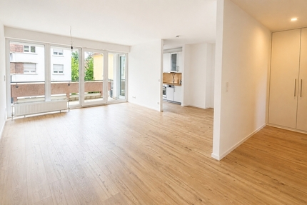 Modernisierte 2-Zimmer-Wohnung mit Südbalkon, Aufzug und Garage in begehrter Wohnlage von Neu-Isenburg!