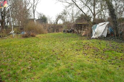 Freistehendes Zweifamilienhaus nahe Göttingen zu verkaufen