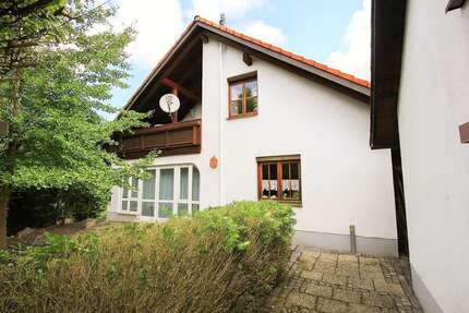 Haus zum Kaufen in Ergoldsbach 595.000,00 € 191.2 m²