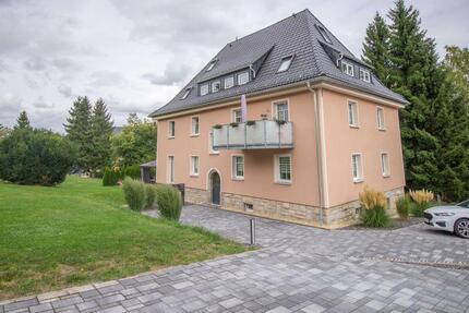moderne, energetisch top aufgestellte Wohnung mit großem Balkon - Rodewisch