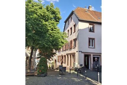 Gute Kapitalanlage, Wohn- und Geschäftshaus mit Imbiss im Zentrum - Ottweiler