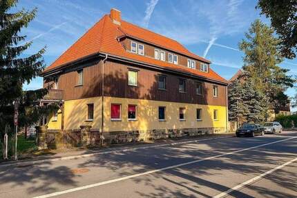 AUKTION: 2 vollvermietete sanierte Mehrfamilienhäuser mit großem grünen Grundstück - Bad Gottleuba-Berggießhübel Bahratal